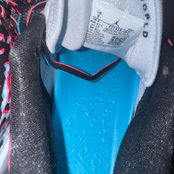 Jordan Zion 3 Stylish Multicolor Sneakers - Picture 4 of 9